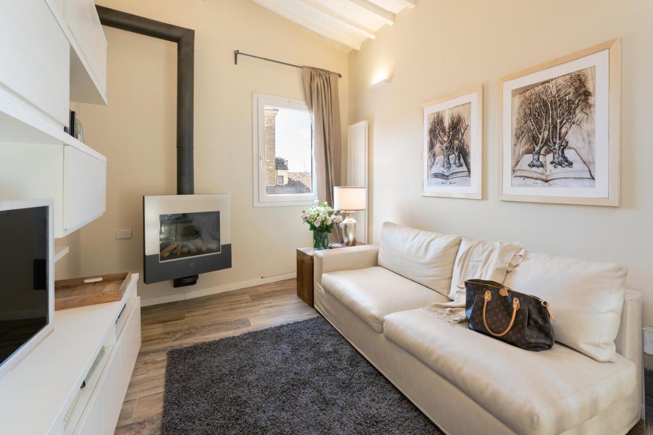 Terrace Apt In Piazza Strozzi-Center Of ฟลอเรนซ์ ภายนอก รูปภาพ